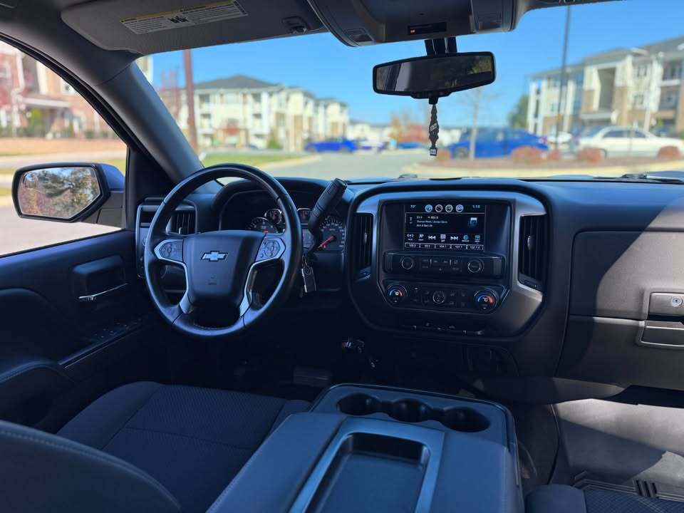 2016 Chevrolet Silverado 5.3 LT, photo 7 of 14