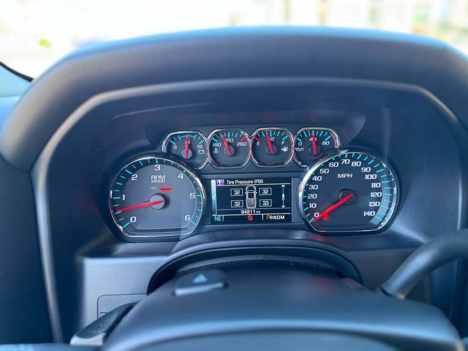2016 Chevrolet Silverado 5.3 LT, photo 9 of 14
