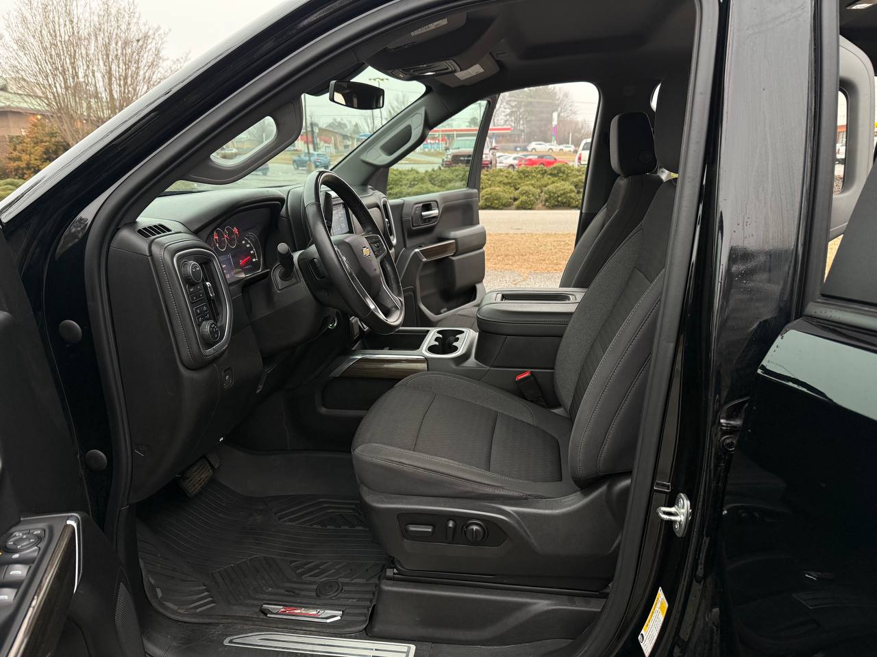 2022 Chevrolet Silverado 1500 Z71 Trail Boss, photo 12 of 17