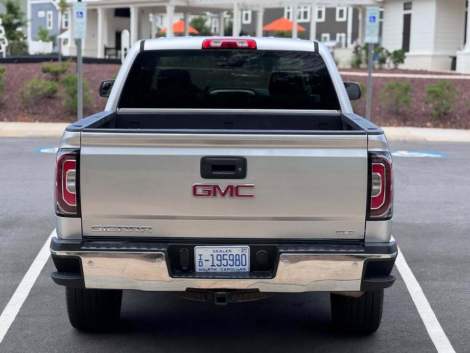 2018 GMC Sierra SLT, photo 6 of 13