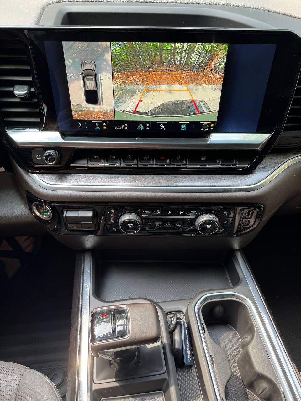2023 Chevrolet Silverado 1500 LTZ 2WD Crew Cab, photo 5 of 17