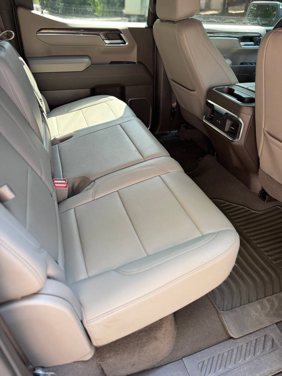2023 Chevrolet Silverado 1500 LTZ 2WD Crew Cab, photo 6 of 17