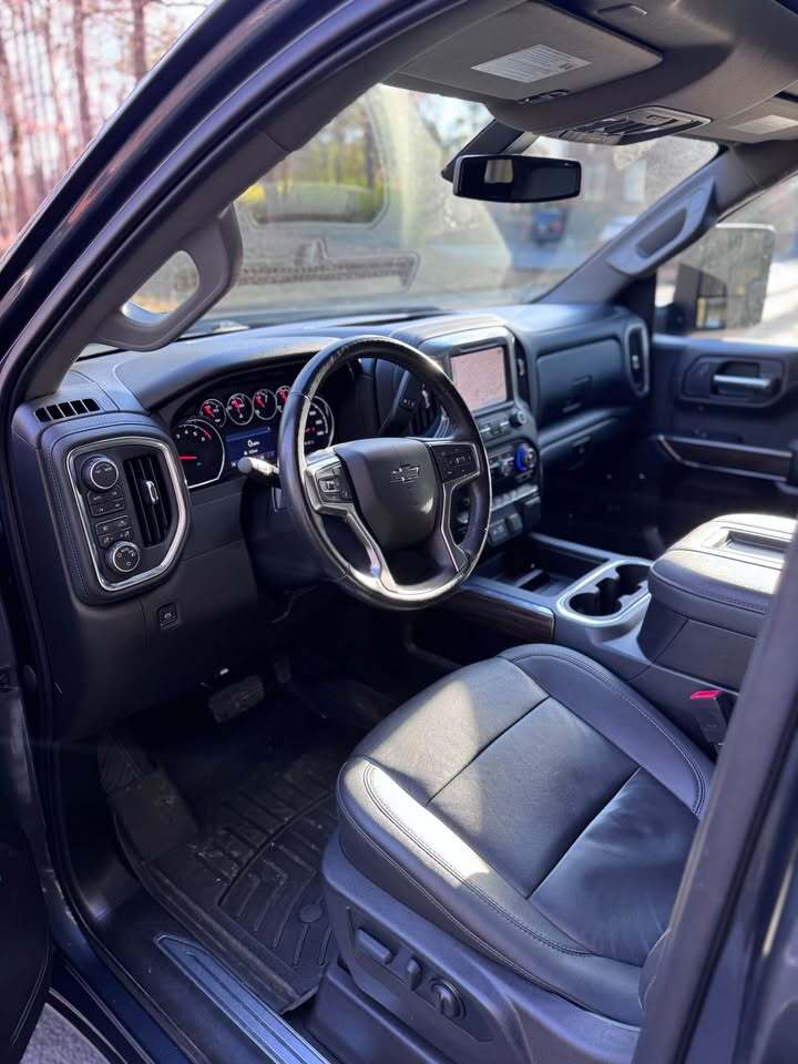 2022 Chevrolet Silverado 1500 LTD RST, photo 10 of 17