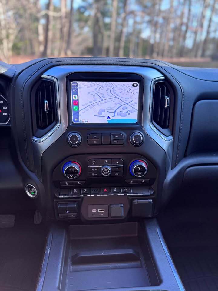 2022 Chevrolet Silverado 1500 LTD RST, photo 11 of 17