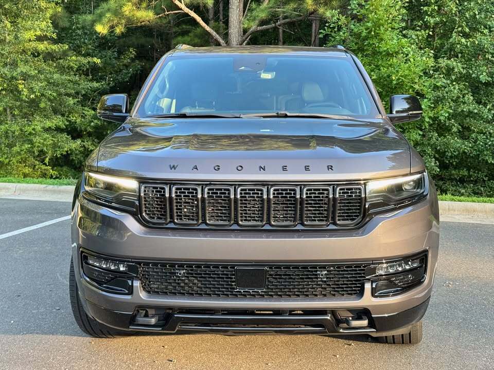 2024 Jeep wagoneer series II, photo 2 of 14