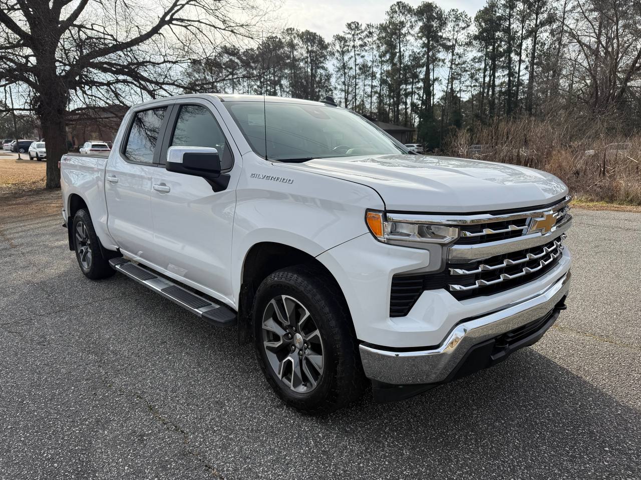 2022 Chevrolet Silverado 1500 LT, photo 3 of 18