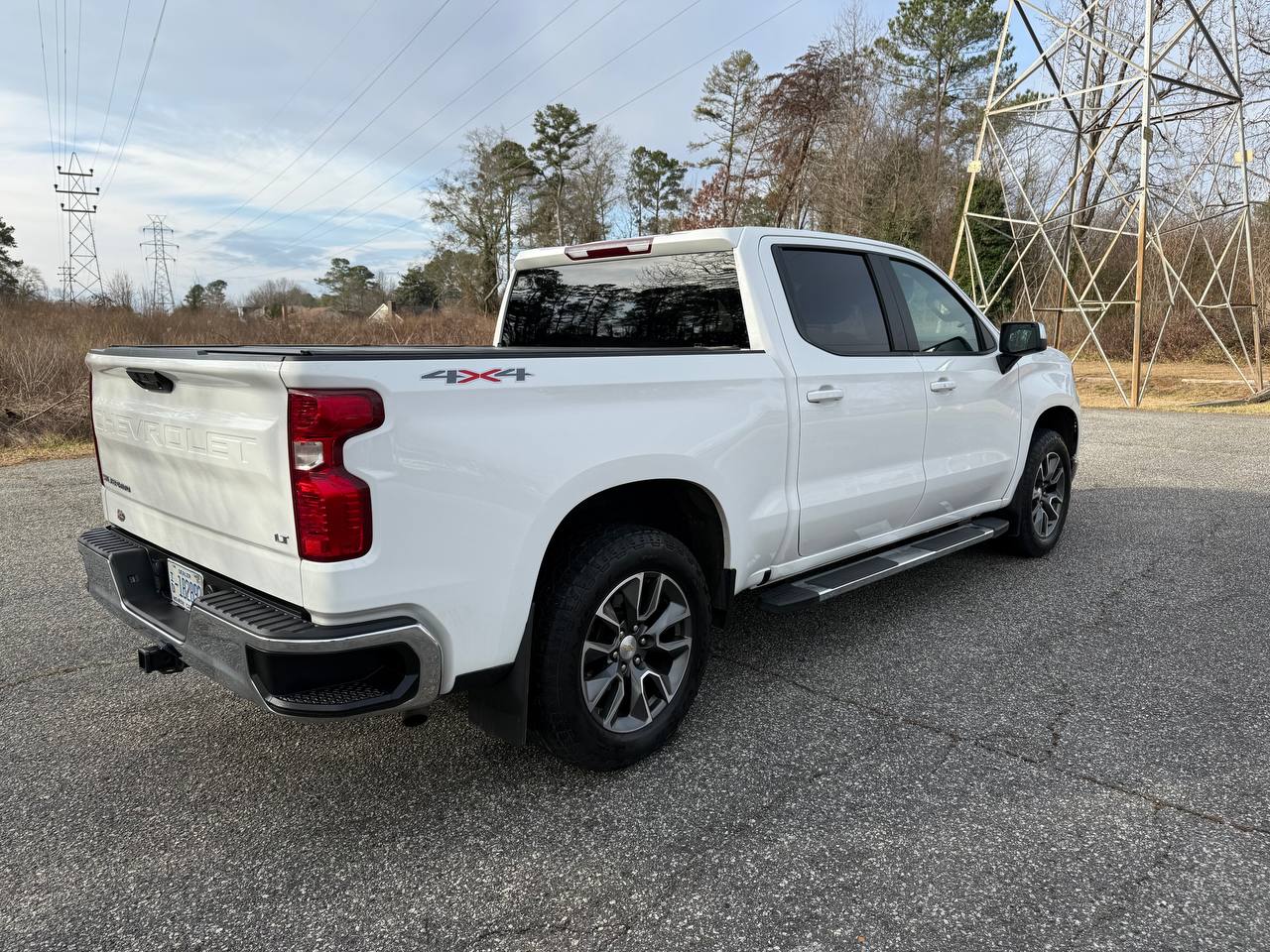 2022 Chevrolet Silverado 1500 LT, photo 5 of 18