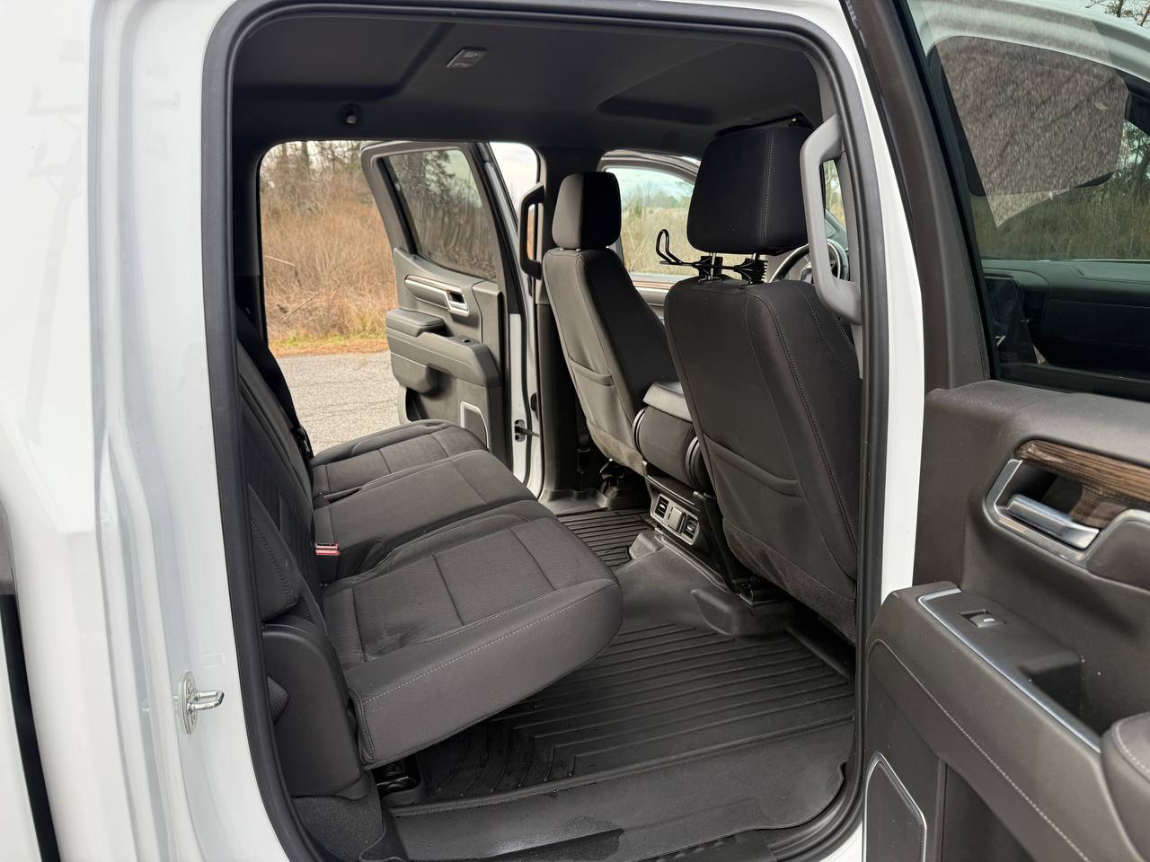 2022 Chevrolet Silverado 1500 LT, photo 10 of 18