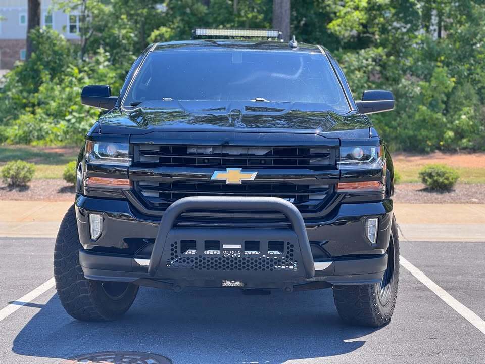 2016 Chevrolet Silverado 1500 LT, photo 2 of 15