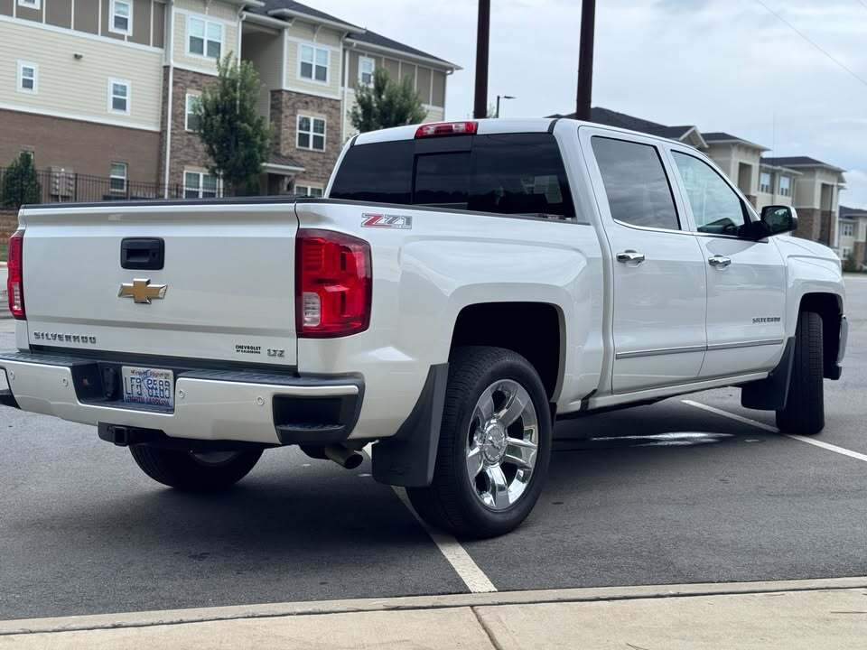 2017 Chevrolet silverado 1500 LTZ, photo 9 of 13