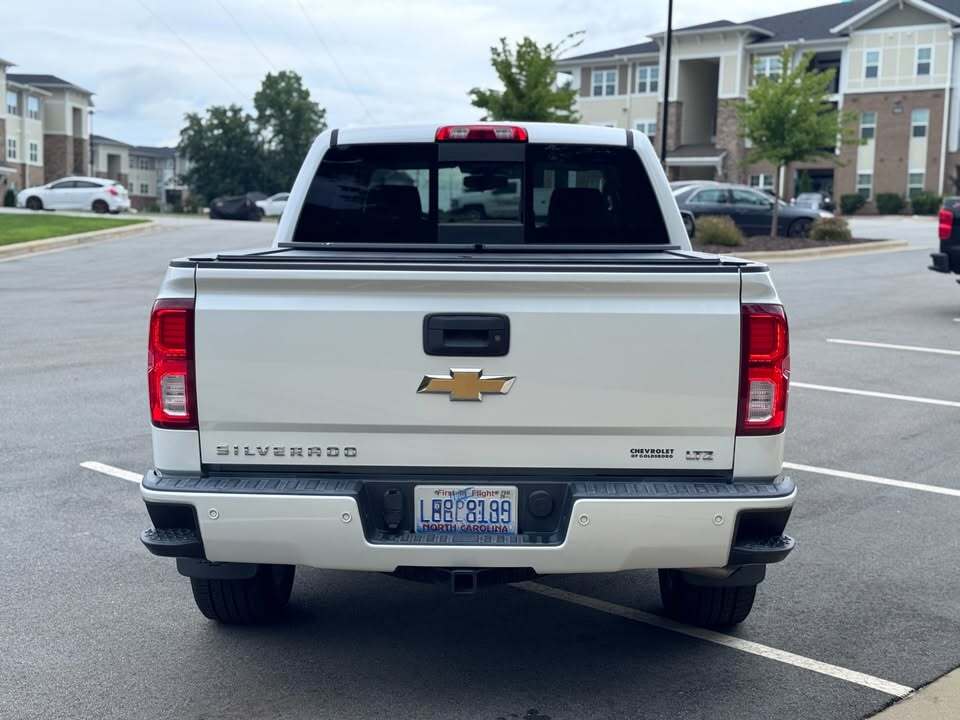 2017 Chevrolet silverado 1500 LTZ, photo 10 of 13
