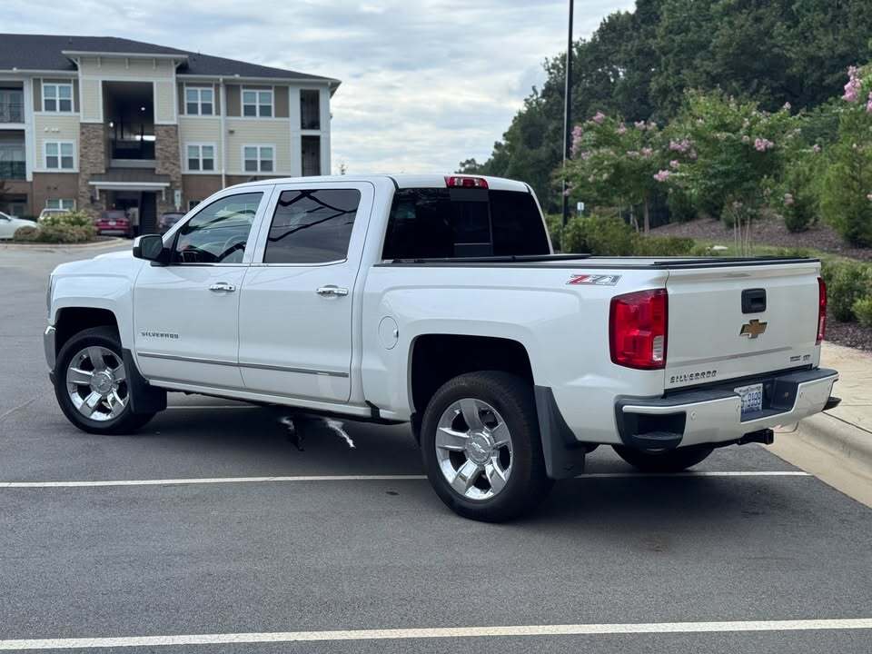 2017 Chevrolet silverado 1500 LTZ, photo 11 of 13